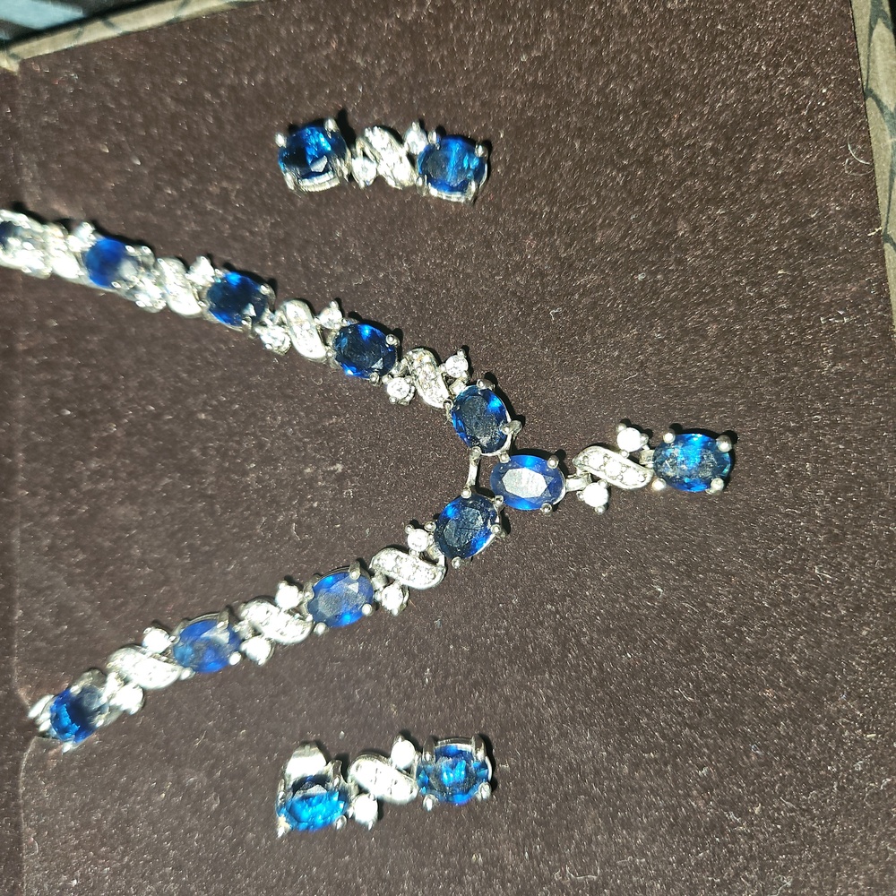 O.C. Tanner jewelry set